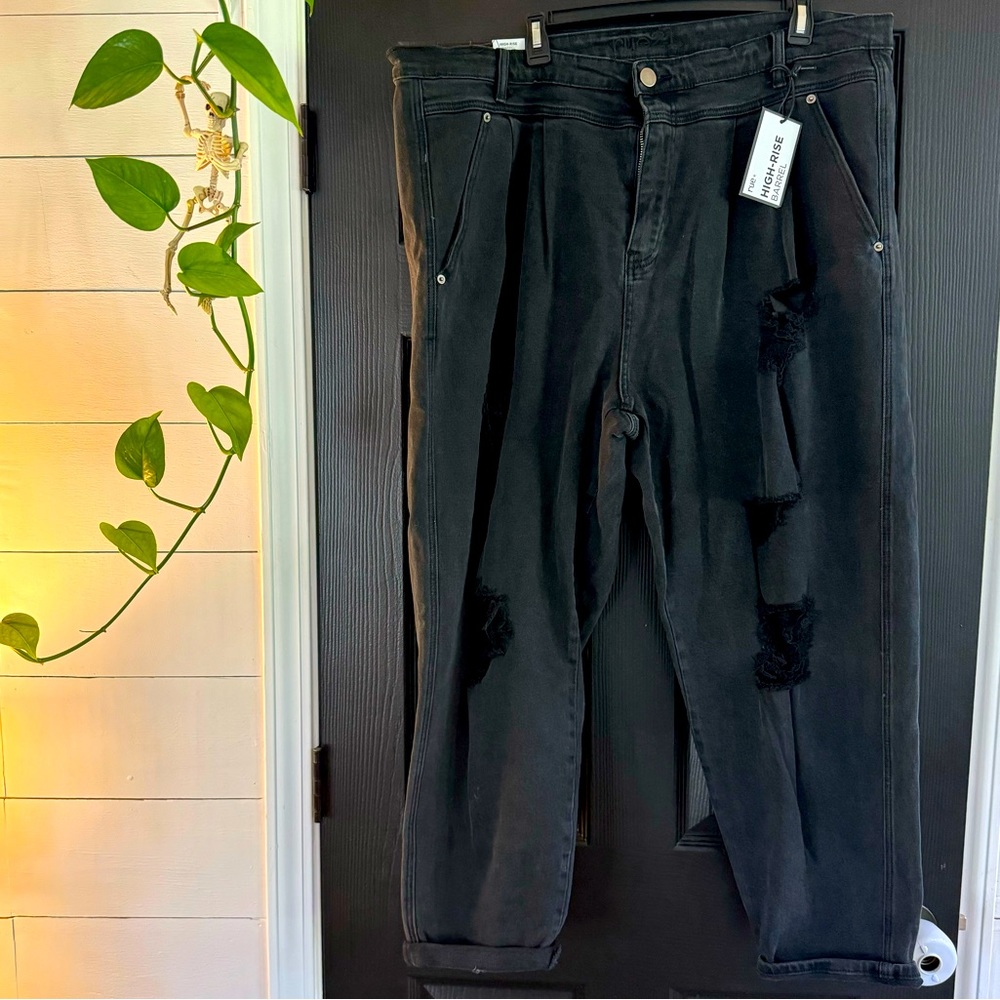 Rue21 Black High Rise Barrel Jeans Size 22